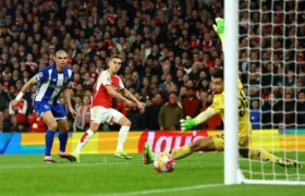 Liga Champions Arsenal mengalahkan Porto melalui adu penalti