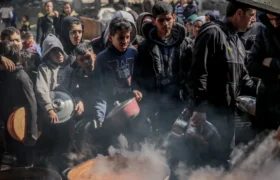 Aksi Sosial Biden pengiriman bantuan kemanusiaan AS ke Gaza