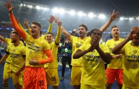 Borussia Dortmund mengejutkan PSG untuk final Liga Champions