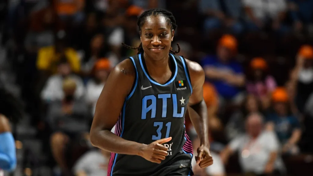 Tina Charles dari Atlanta Dream naik ke posisi kedua dalam daftar pencetak gol