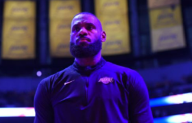 LeBron pencarian dan perdagangan AD yang ada di depan Lakers