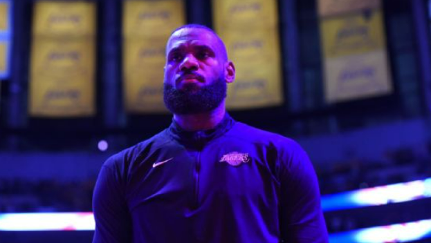 LeBron pencarian dan perdagangan AD yang ada di depan Lakers