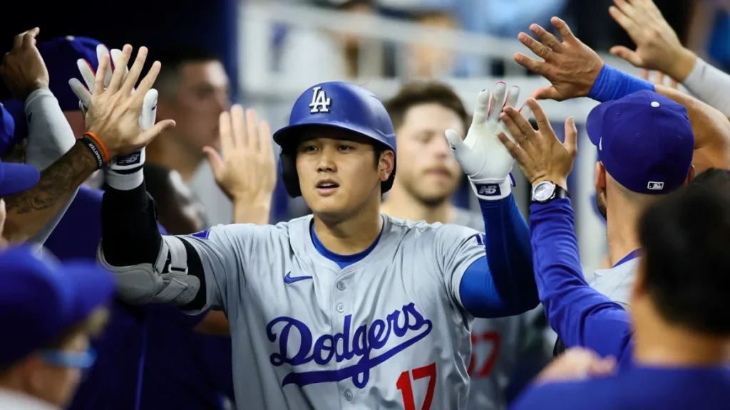 Bintang Los Angeles Dodgers Shohei Ohtani mendekati musim bersejarah